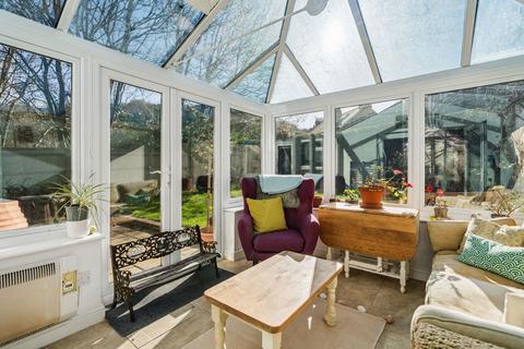 3 bedroom end of terrace house for sale, Bois Moor Road, Chesham HP5