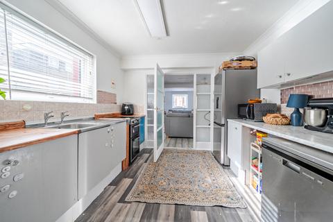 2 bedroom end of terrace house for sale, Baker Street, Hampshire PO1