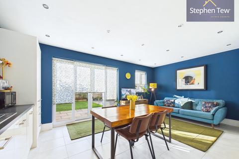 4 bedroom detached house for sale, Garratt Close, Poulton-Le-Fylde FY6