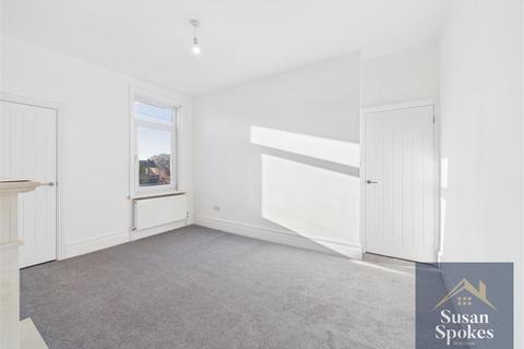 3 bedroom flat for sale, St. Marys Avenue, South Shields