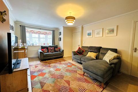 3 bedroom semi-detached house for sale, Cannon Hall Lane, Eggborough