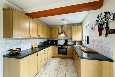 3 bedroom semi-detached house for sale, Cannon Hall Lane, Eggborough