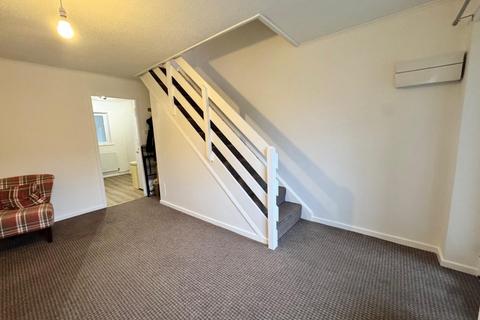 2 bedroom terraced house to rent, Chillington Close, Upper Halling, Rochester