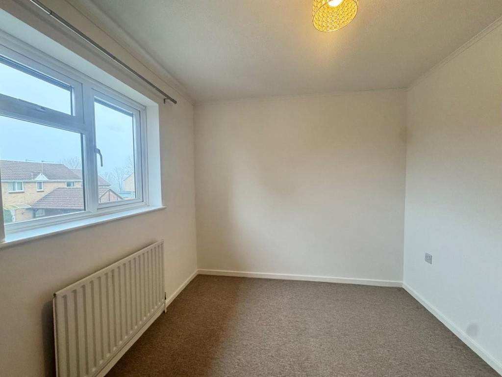 Main bedroom 1.jpg