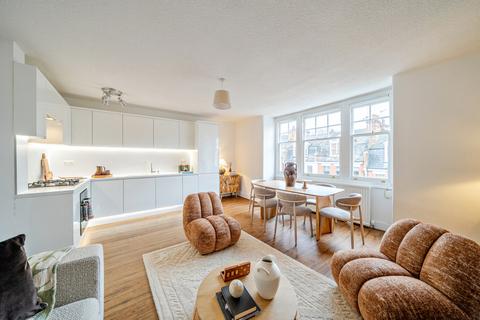 2 bedroom flat for sale - Milton Avenue, London, N6