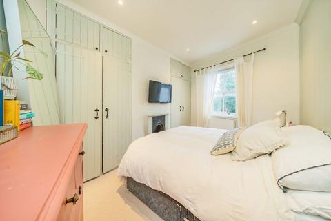 undefined, Staines Road, Twickenham TW2