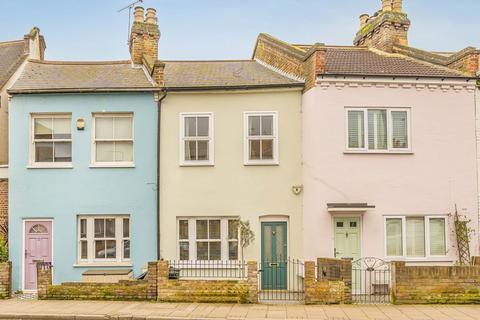 Staines Road, Twickenham TW2