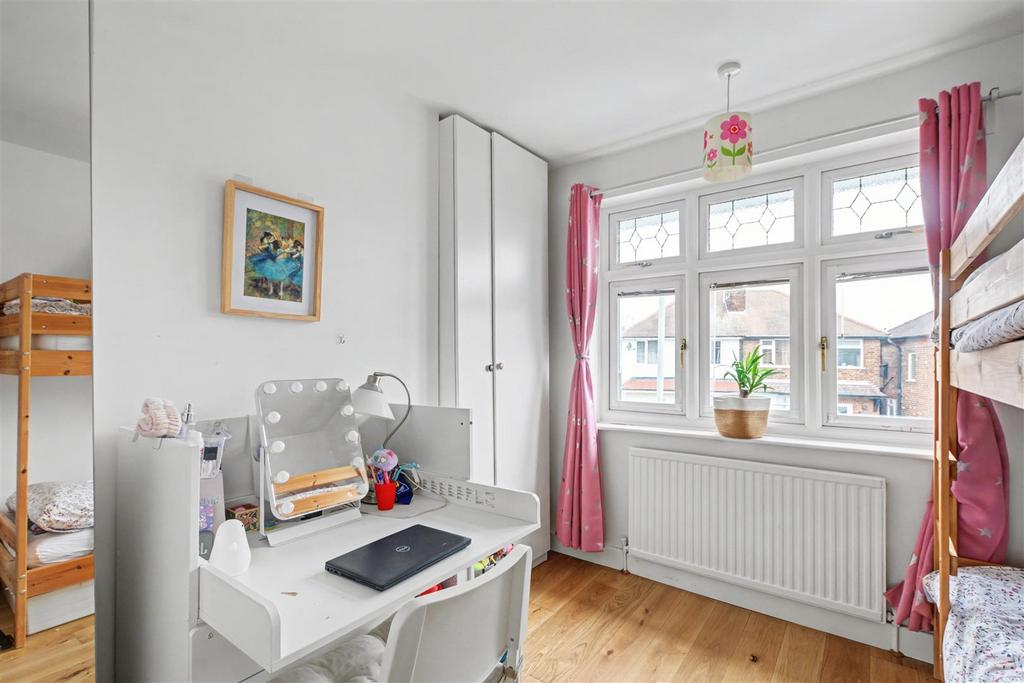 Bedroom 2 2.jpeg