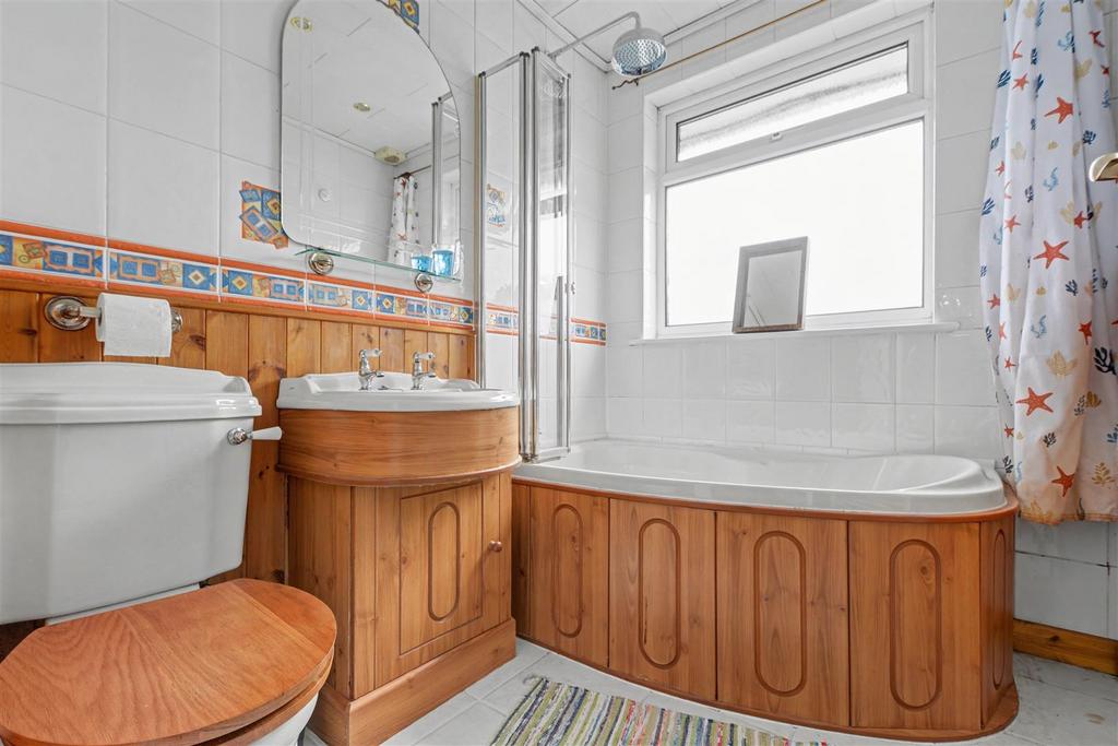 Bathroom.jpeg