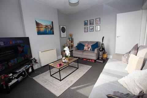 2 bedroom flat for sale, Station Road, Clacton-on-Sea