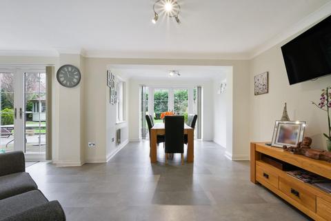 undefined, Wessels, Tadworth KT20