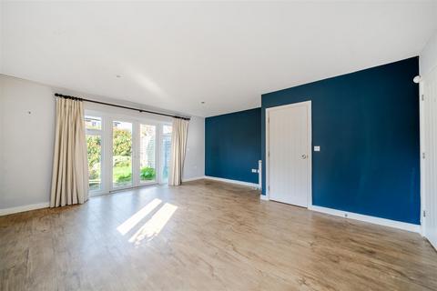 undefined, Hop Pocket Way, Headcorn