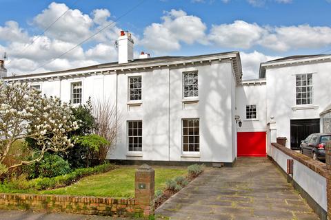 Lyndhurst Road, St Leonard's, Exeter, Devon EX2