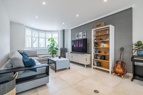 undefined, Queen Mary Avenue, Raynes Park, London, SM4