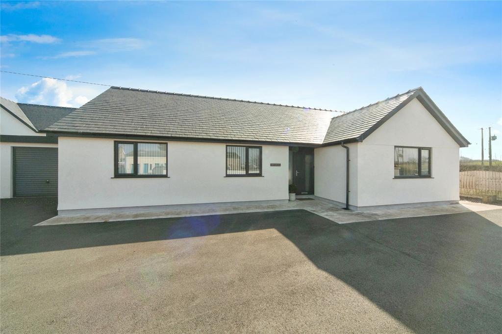 3 bedroom bungalow for sale