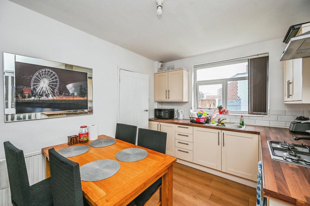 Pbox-IMG.jpg