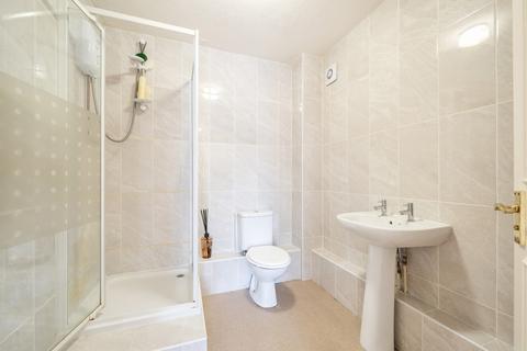 2 bedroom flat for sale, West Avenue, Worthing, West Sussex, BN11