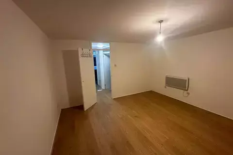 1 bedroom flat to rent, Dellow Close, Ilford IG2