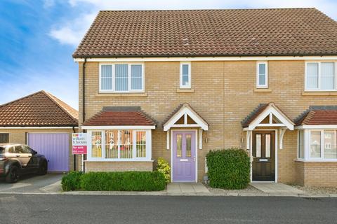 3 bedroom semi-detached house for sale, Orchard Crescent, King's Lynn