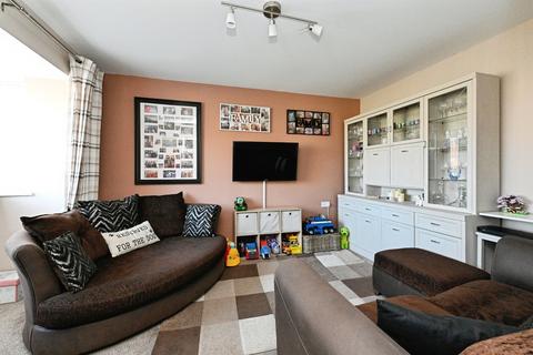 3 bedroom semi-detached house for sale, Orchard Crescent, King's Lynn