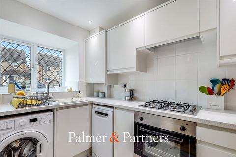 2 bedroom terraced house for sale, Constance Close, Chelmsford CM1
