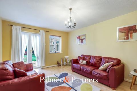 2 bedroom terraced house for sale, Constance Close, Chelmsford CM1