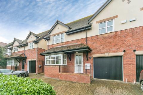 Rivieres Avenue, Colwyn Bay, Conwy, LL29