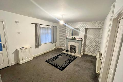 2 bedroom terraced house to rent, Sunningdale Road, Birmingham B11