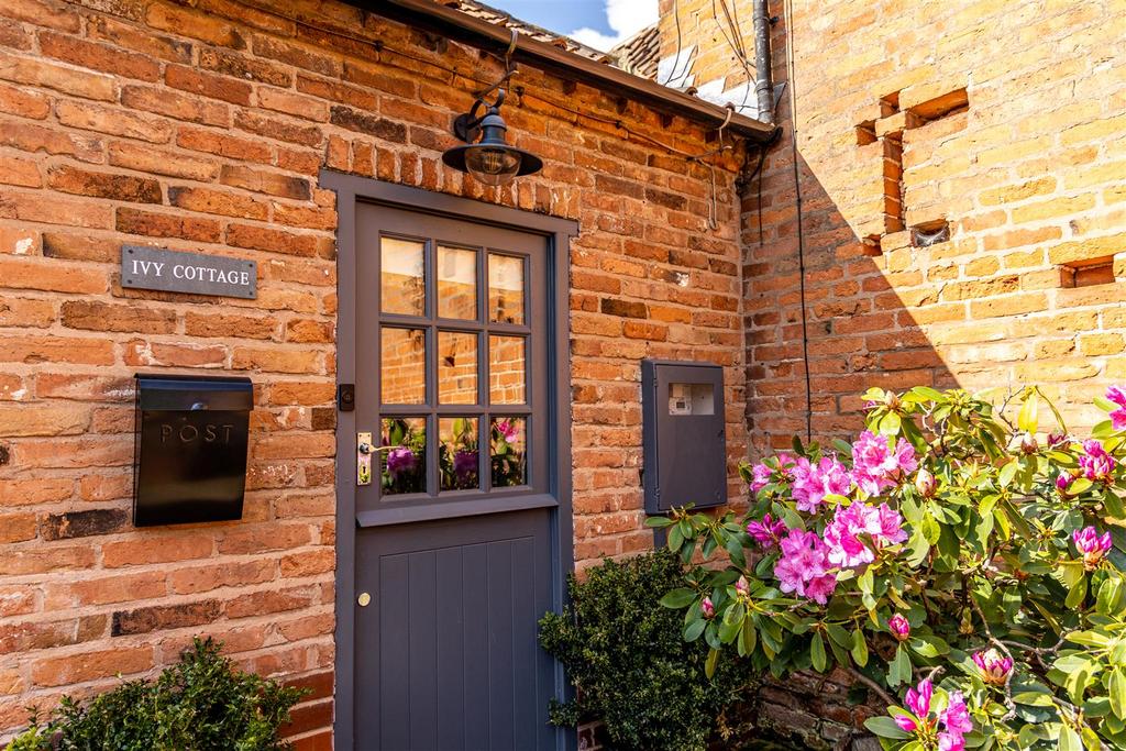 Ivy Cottage (Southwell)-10 2.jpg