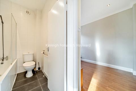 undefined, Barretts Grove, London, N16