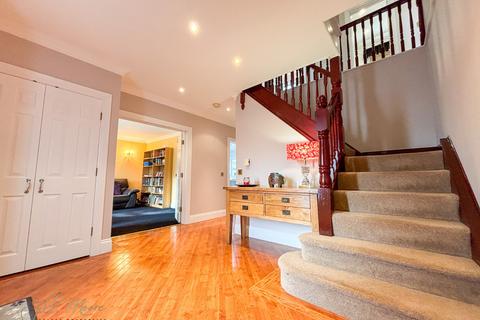 5 bedroom detached house for sale, Bramhall Drive, Washington NE38
