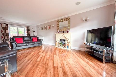 5 bedroom detached house for sale, Bramhall Drive, Washington NE38