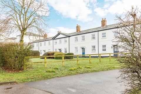 undefined, Smart and Ready-To-Use Bolt Hole Apartment with No Onward Chain in Docking