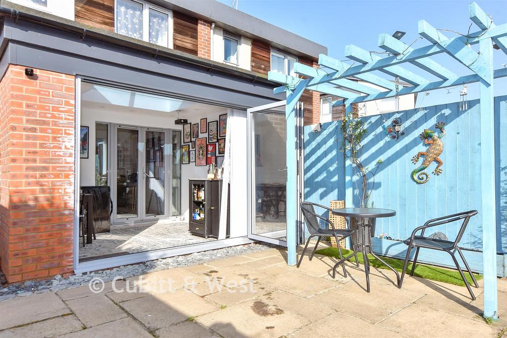 External Lifestyle Photograph
