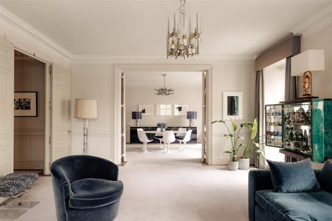 4 bedroom apartment for sale, Portland Place, London W1B