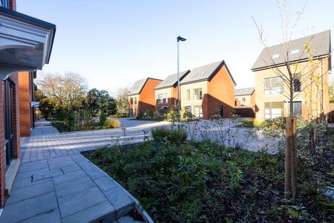 4 bedroom detached house for sale, Skylark Gardens, Hooton, Ellesmere Port, Cheshire, CH66