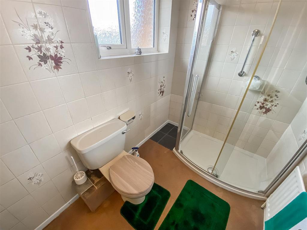 Shower Room.jpg