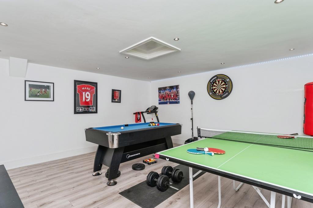 Garage Room