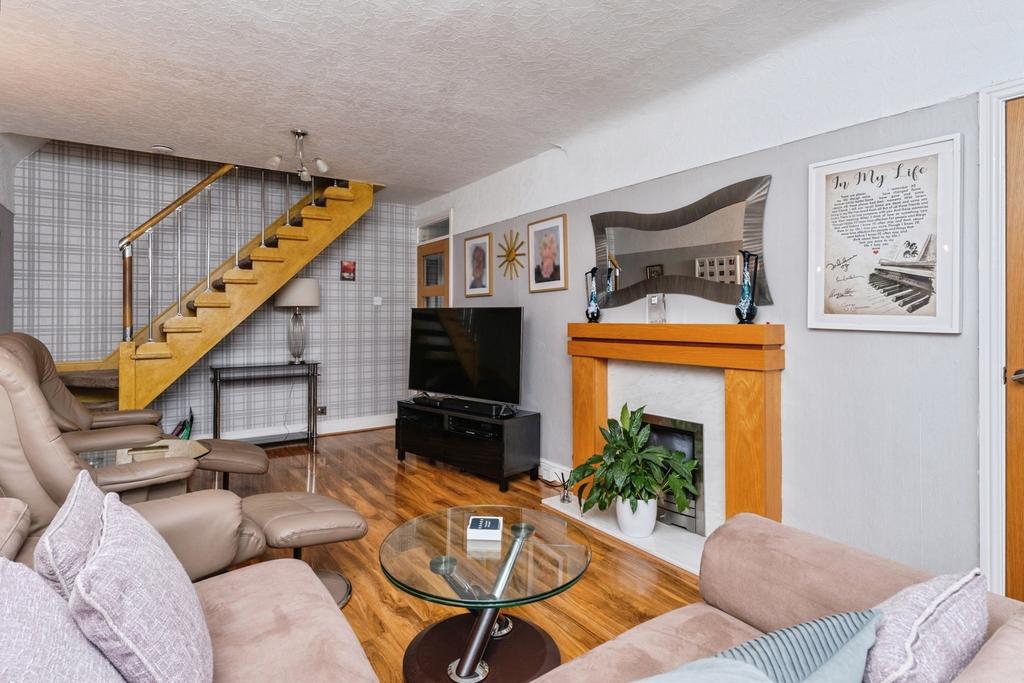 Pbox-IMG.jpg