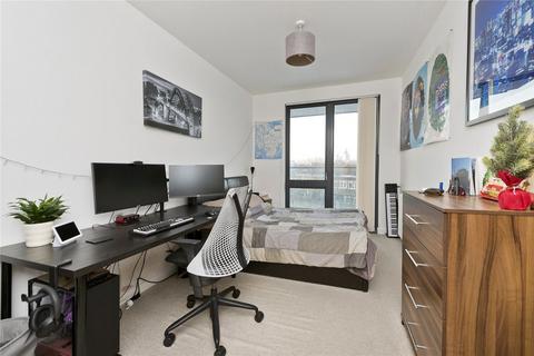 2 bedroom flat to rent, Stewarts Lodge, London SW8