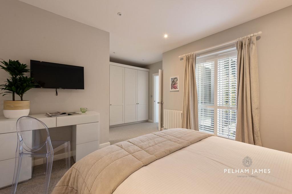 Fifth Bedroom, 51 Casterton Road, Stamford