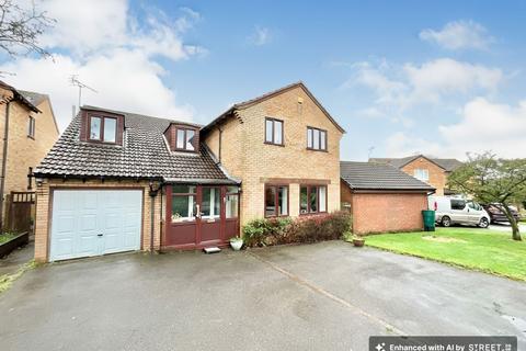 4 bedroom detached house for sale, Manor Road, Gnosall, ST20