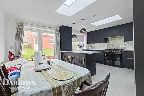 3 bedroom terraced house for sale, Lakeside Drive, Cardiff