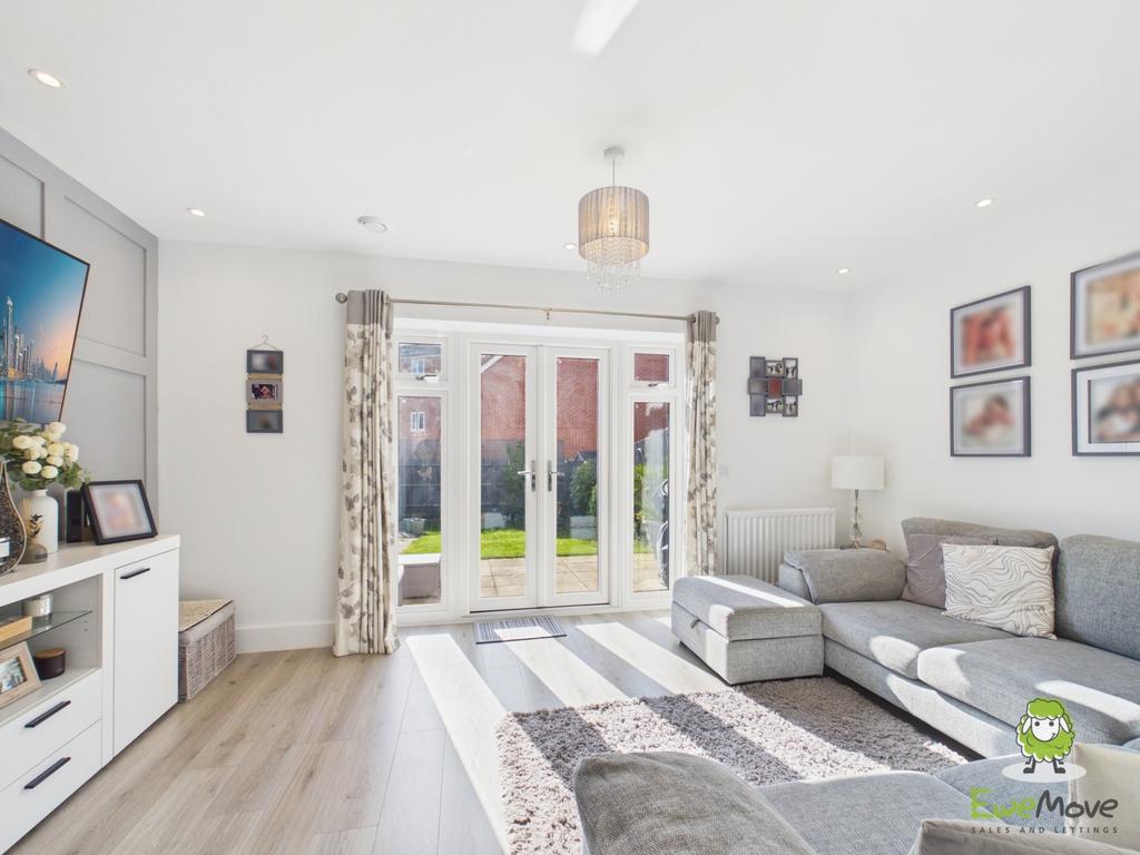 Ewe Move Estate Agents Basingstoke - Fishbourne