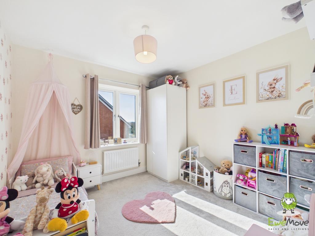 Ewe Move Estate Agents Basingstoke - Fishbourne