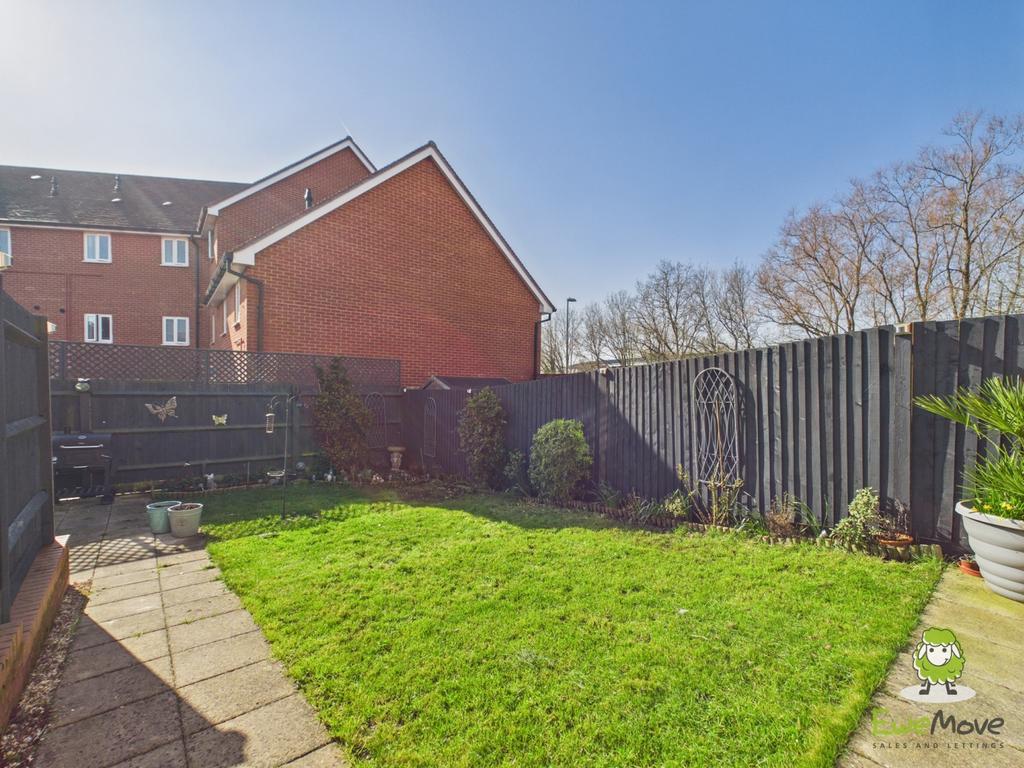 Ewe Move Estate Agents Basingstoke - Fishbourne