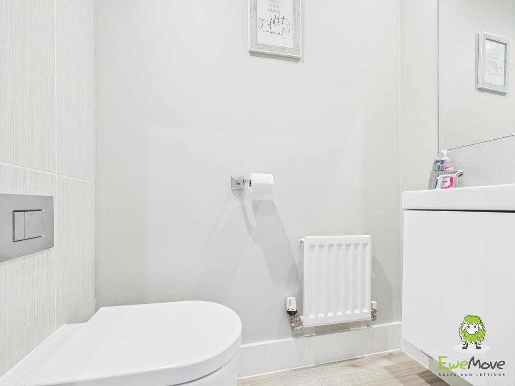 Ewe Move Estate Agents Basingstoke - Fishbourne