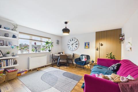 2 bedroom apartment for sale, Chessmount Rise, Chesham, Buckinghamshire, HP5