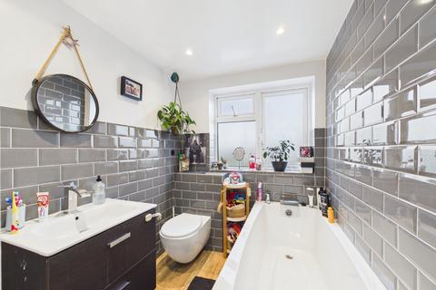 2 bedroom apartment for sale, Chessmount Rise, Chesham, Buckinghamshire, HP5