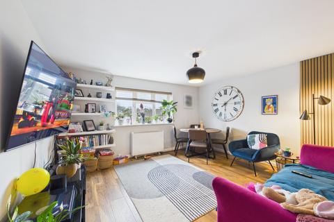 2 bedroom apartment for sale, Chessmount Rise, Chesham, Buckinghamshire, HP5